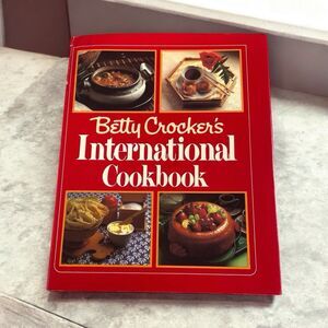 Betty Crocker International Cookbook 1980 Vintage Hardcover Dust Jacket